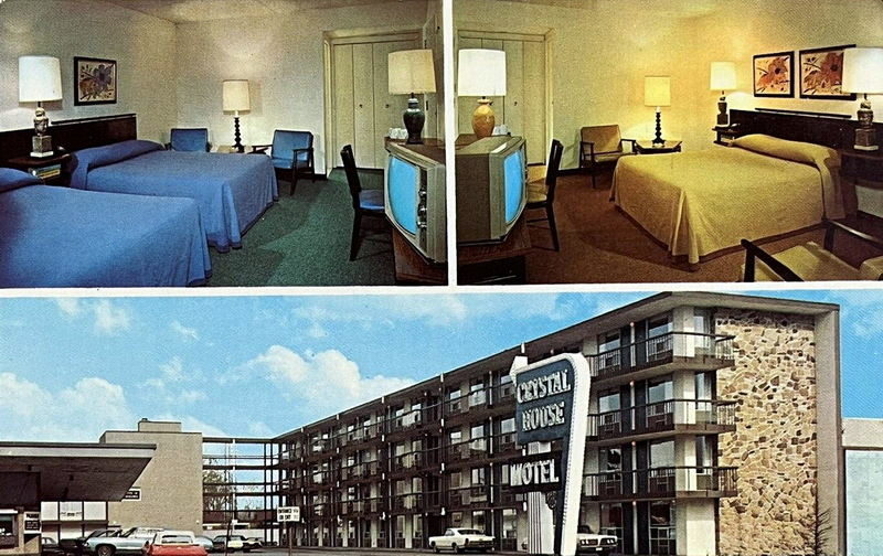 Crystal House Motel - Vintage Post Card (newer photo)